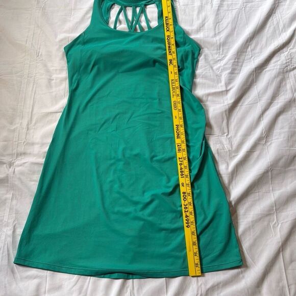 Toad and co aquaflex green dress size medium strappy built in bra athletic sport - Picture 7 of 10